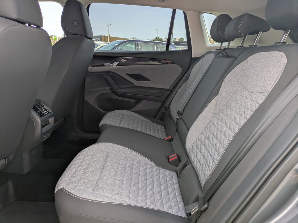 Certified 2025 Volkswagen Tiguan S image 14