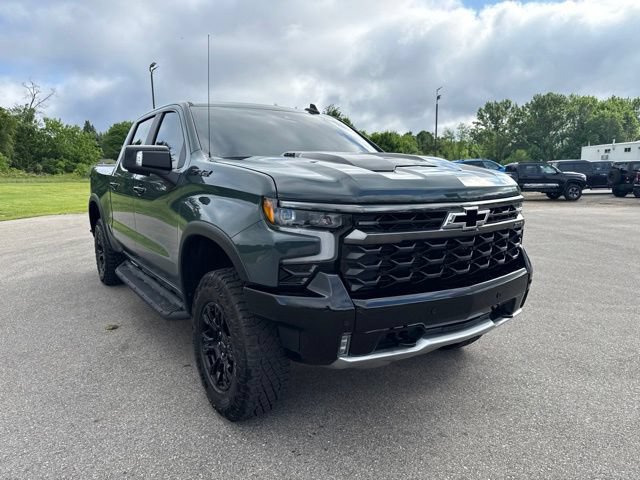 Used 2026 Chevrolet Silverado 1500 ZR2 w/ Dark Appearance Package AWD/4WD image 7