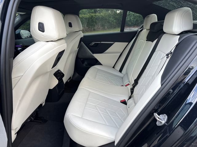 Used 2024 BMW 530i w/ M Sport Package RWD image 6