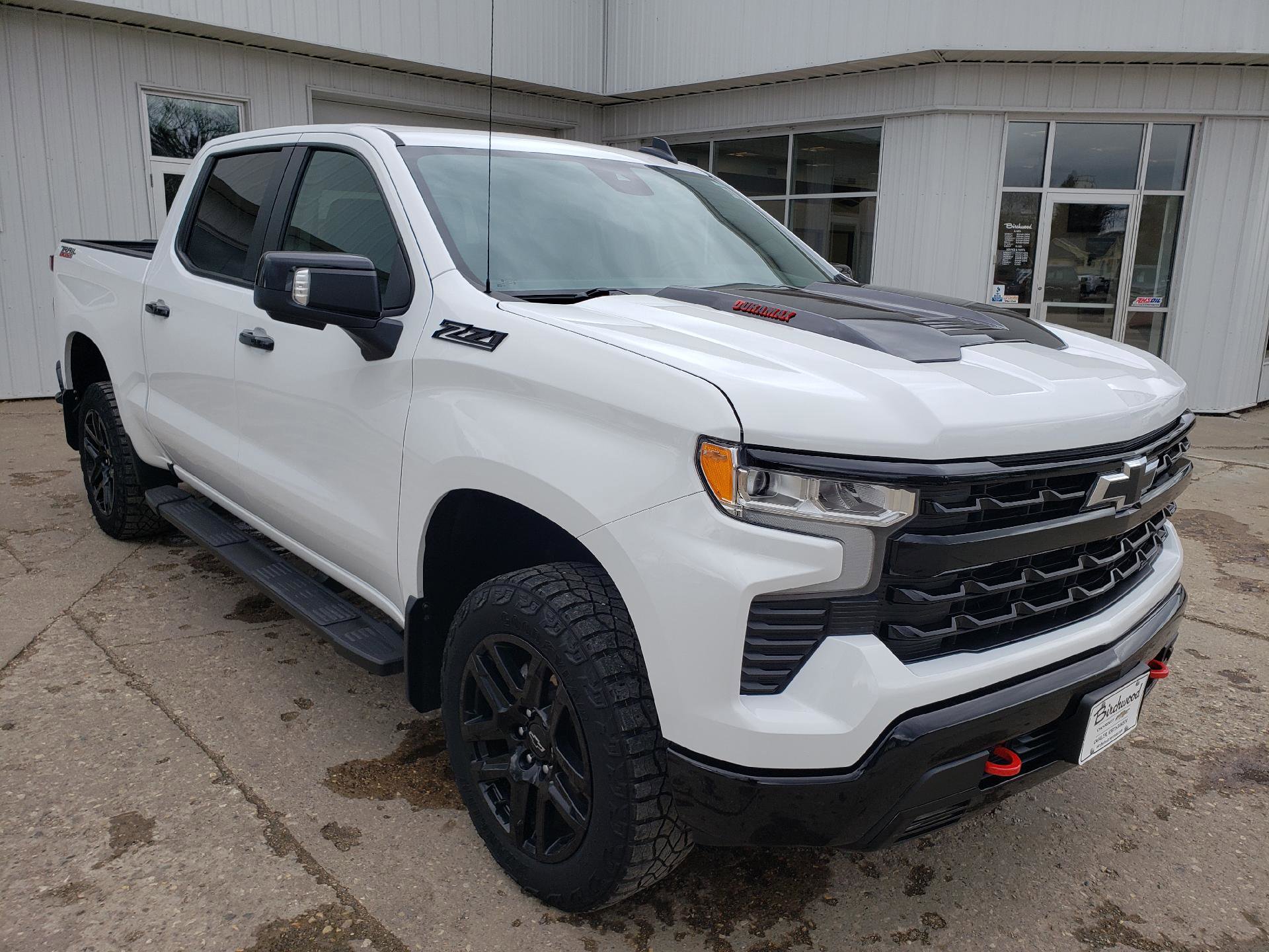 Used 2023 Chevrolet Silverado 1500 LT Trail Boss w/ LT Trail Boss Premium Package AWD/4WD image 7