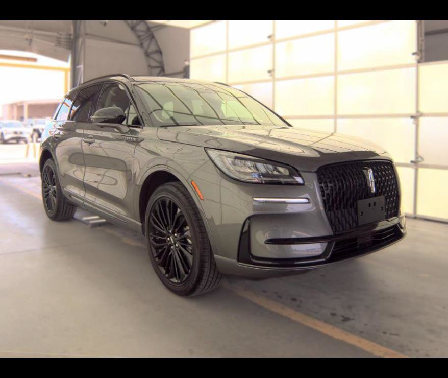 Used 2026 Lincoln Corsair Premiere FWD image 1