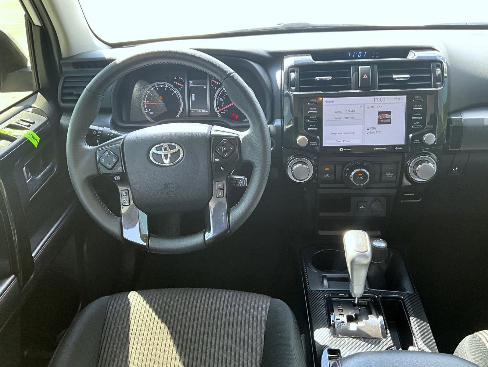 Used 2024 Toyota 4Runner TRD Off-Road image 13