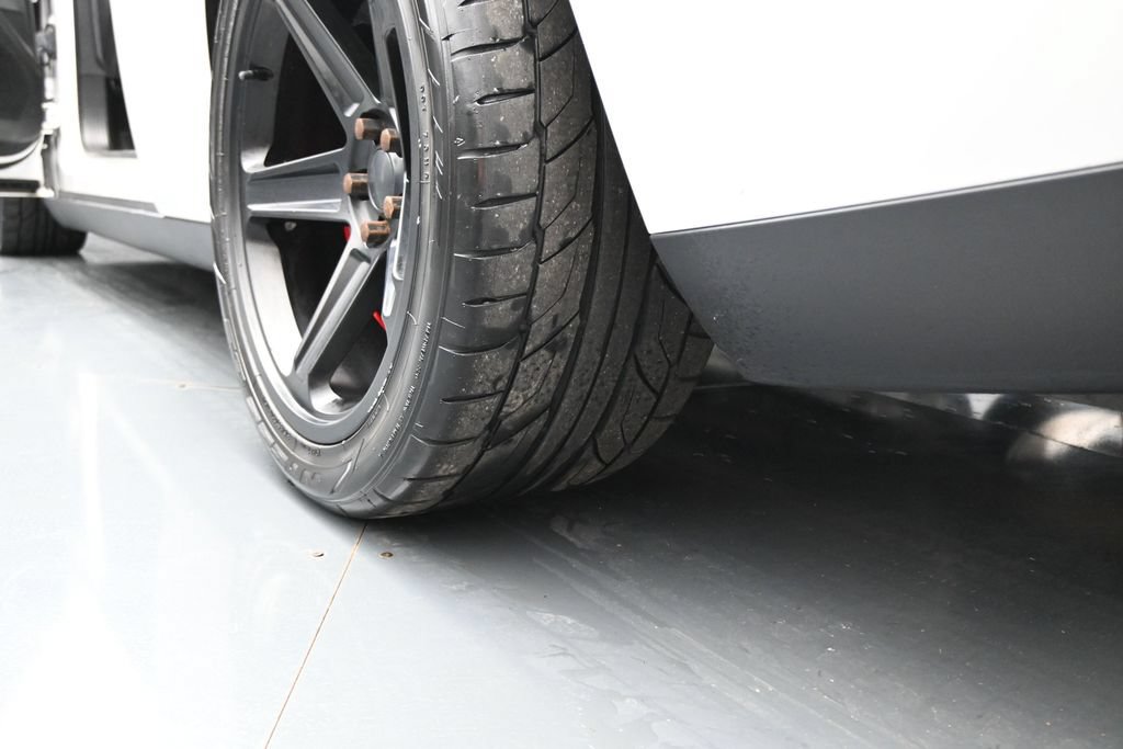 Used 2016 Dodge Challenger SRT Hellcat RWD image 28