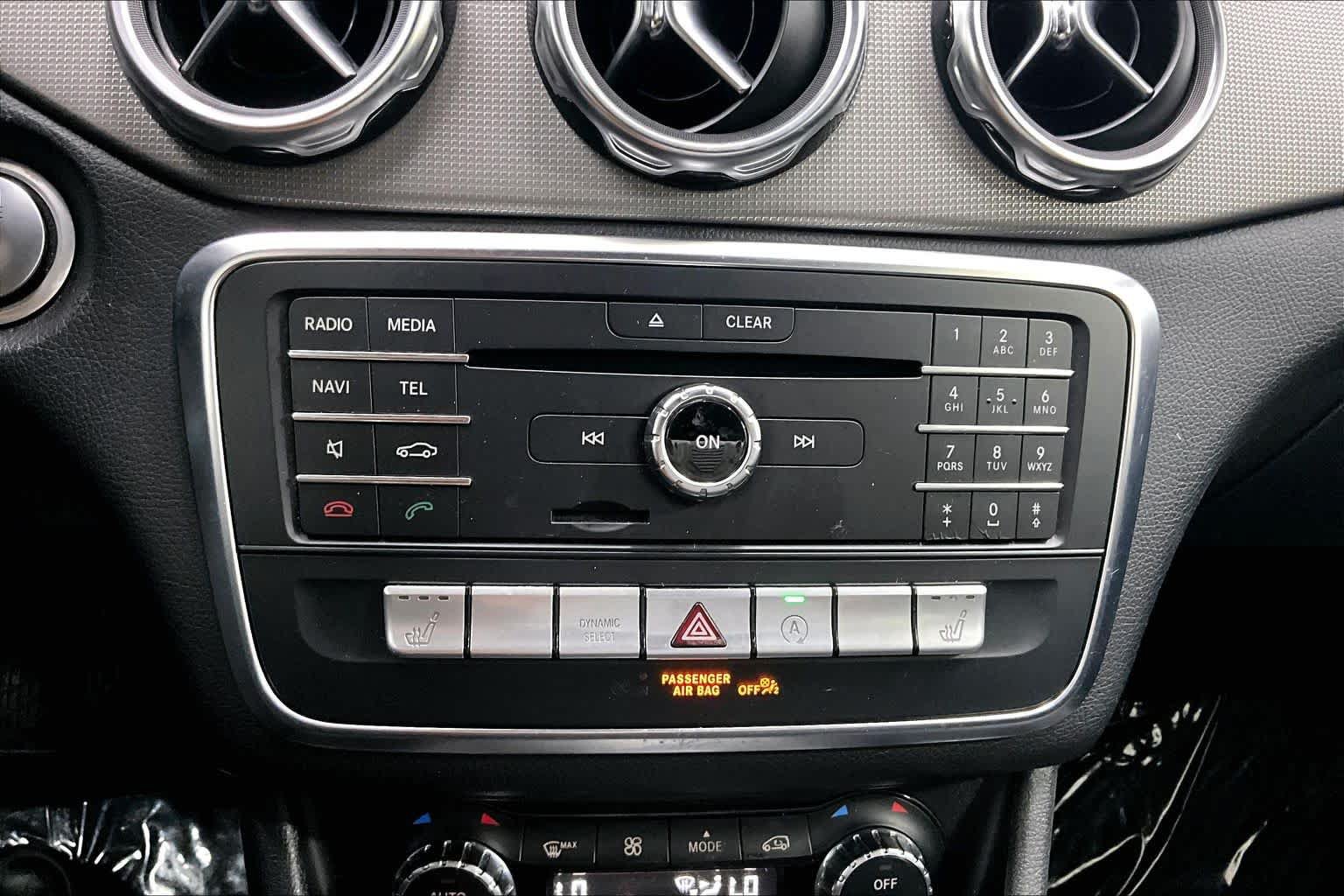 Used 2020 Mercedes-Benz GLA 250 w/ Premium Package image 30