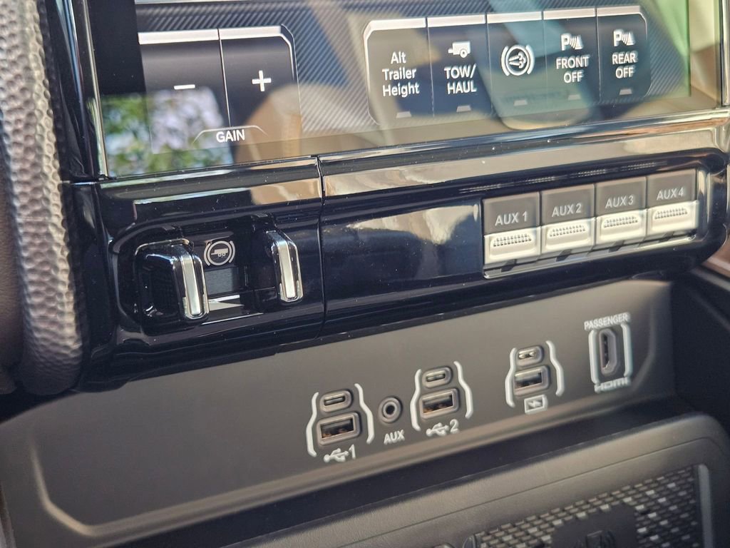 New 2026 RAM 3500 Longhorn image 36