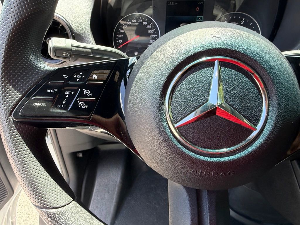 Used 2025 Mercedes-Benz Sprinter 2500 image 18