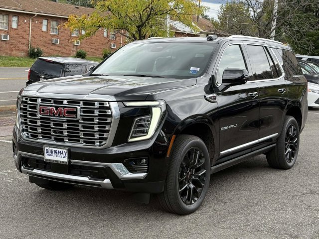 New 2026 GMC Yukon Denali w/ Denali Reserve Package AWD/4WD image 5