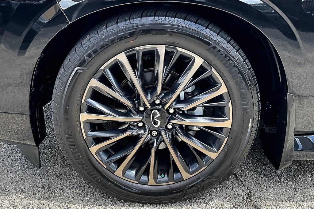 Certified 2026 INFINITI QX80 Autograph w/ Premium Cargo Package AWD/4WD image 11