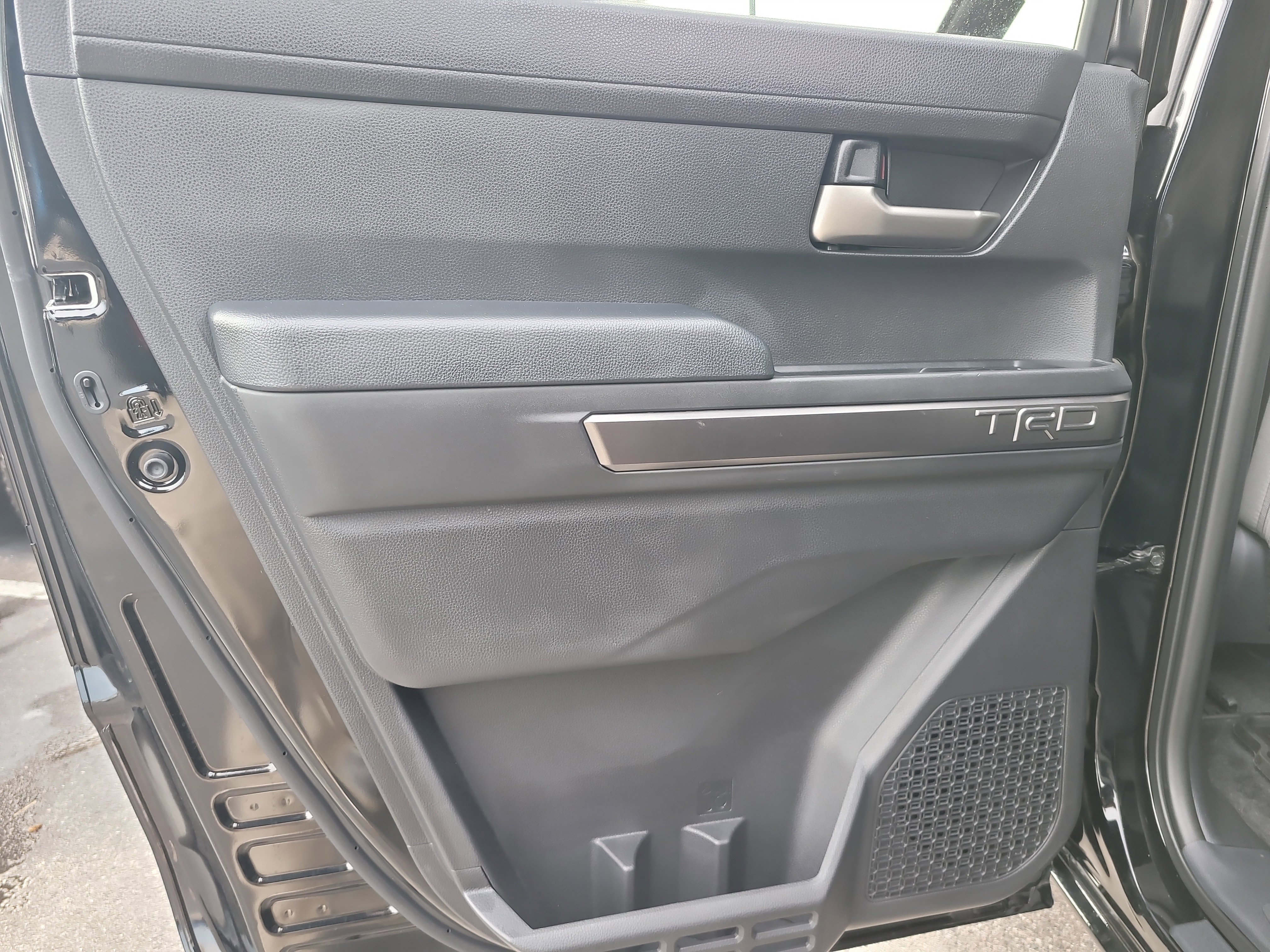 Used 2024 Toyota Tacoma TRD Sport w/ TRD Sport Upgrade Package image 10