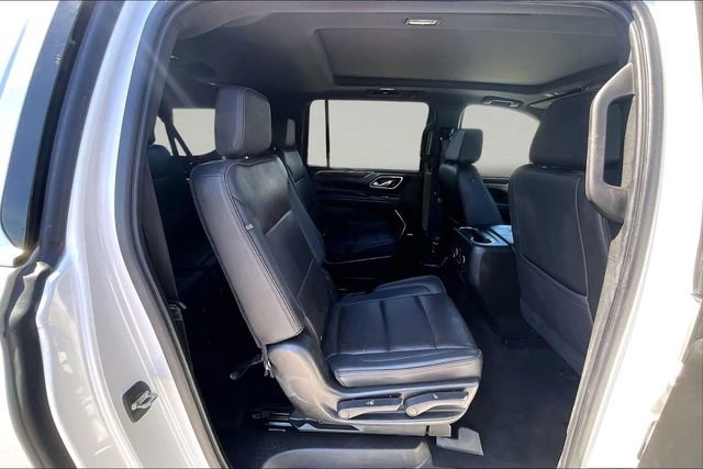 Used 2021 Chevrolet Suburban High Country w/ Premium Package image 26