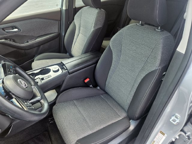 Used 2023 Nissan Rogue SV AWD/4WD image 14