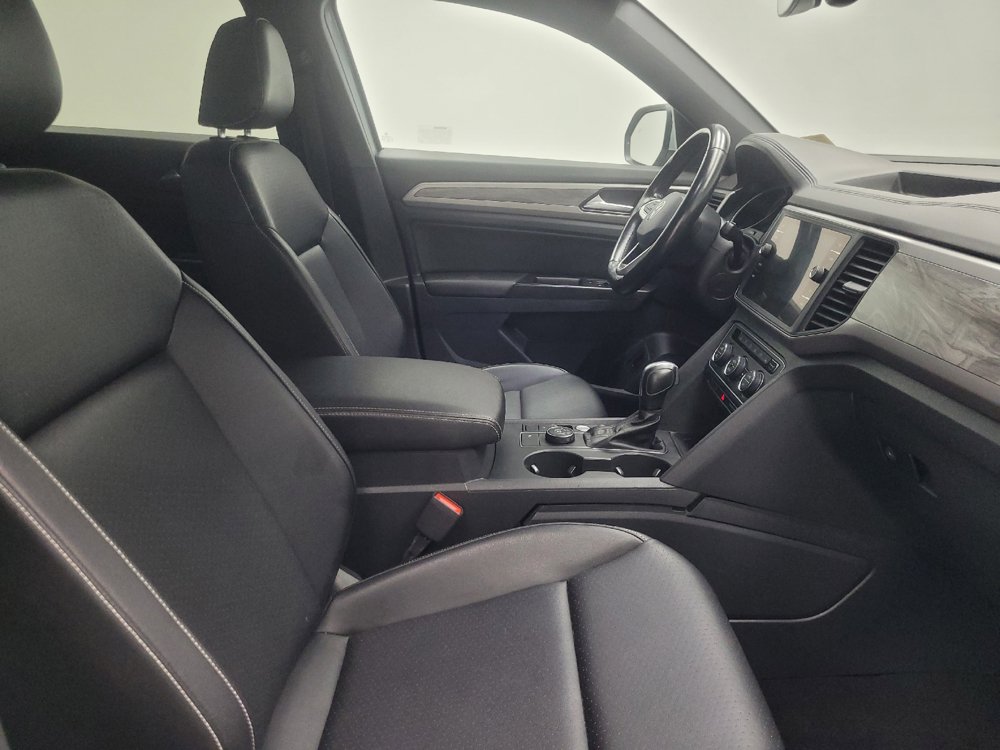 Used 2020 Volkswagen Atlas Cross Sport SE w/ Towing Package AWD/4WD image 21