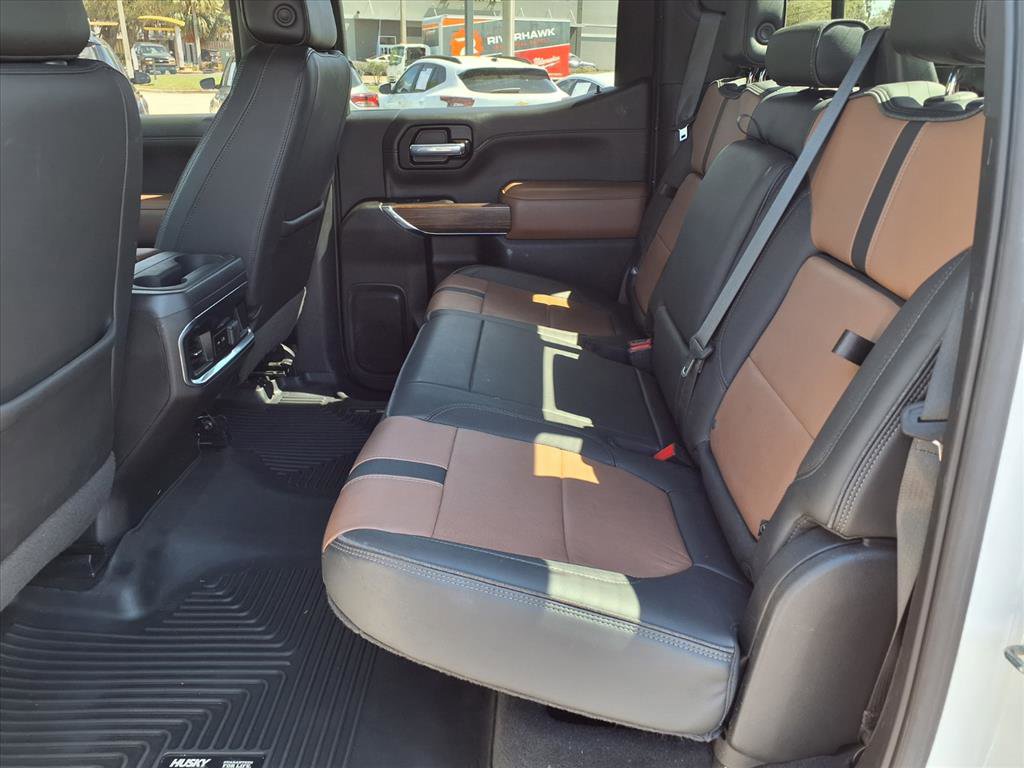 Certified 2022 Chevrolet Silverado 1500 High Country w/ Safety Package II image 17