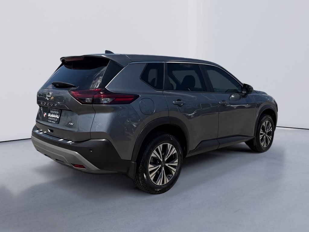 Used 2023 Nissan Rogue SV FWD image 3