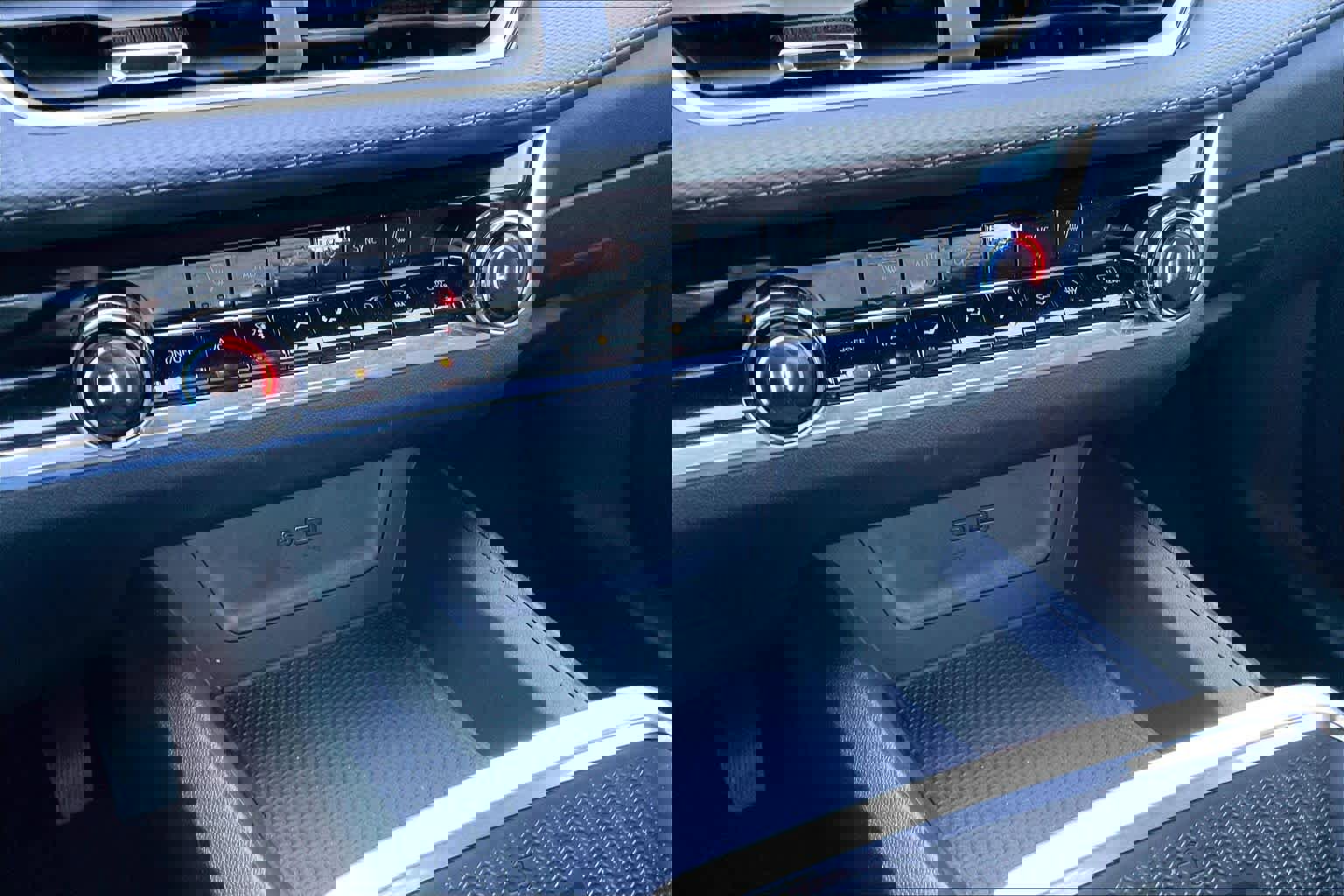 Certified 2025 Chevrolet Equinox LT w/ Convenience Package II image 31