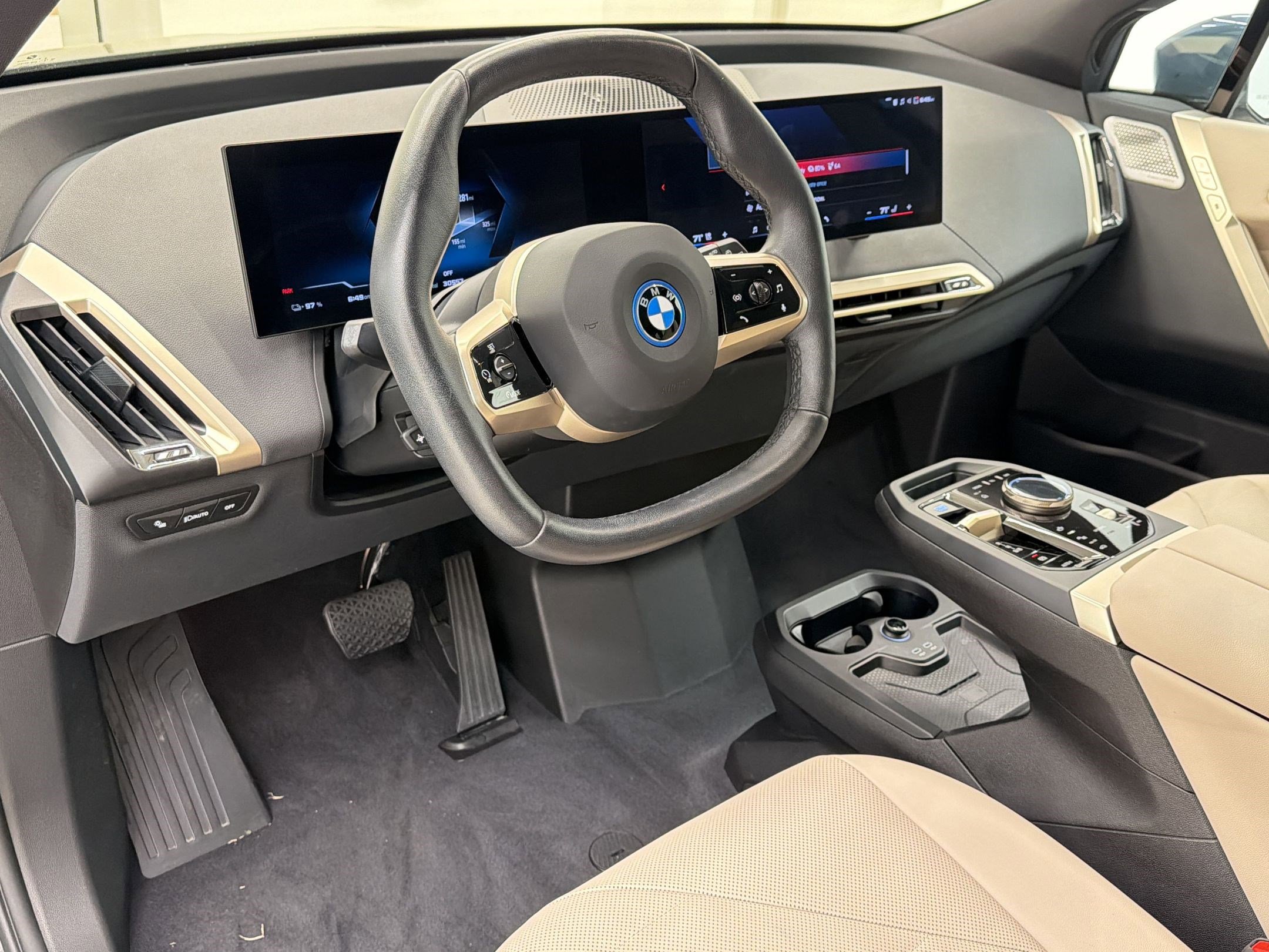 Certified 2024 BMW iX M60 image 4