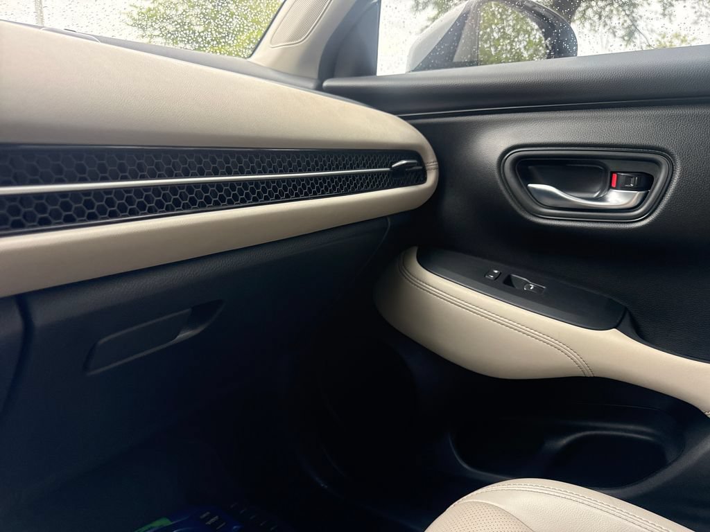 Used 2025 Honda HR-V EX-L image 31