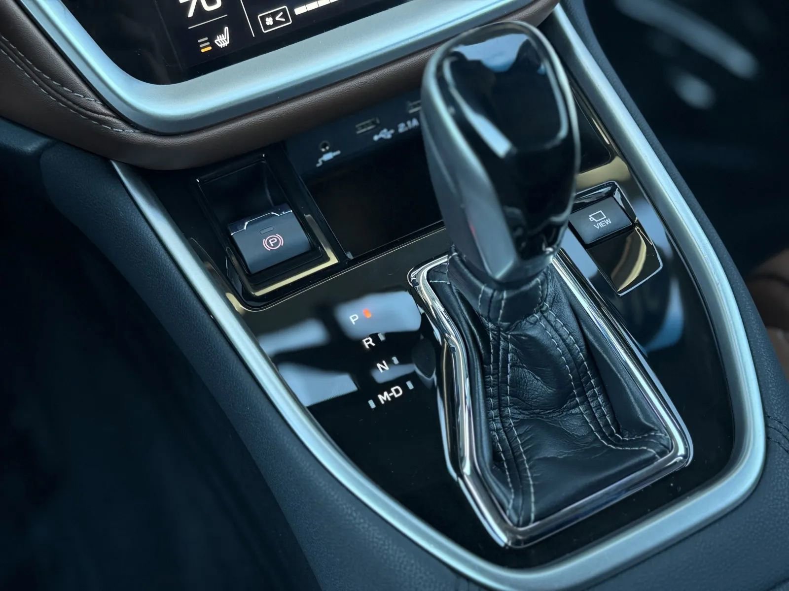 Used 2022 Subaru Outback Touring w/ Popular Package #2 image 36