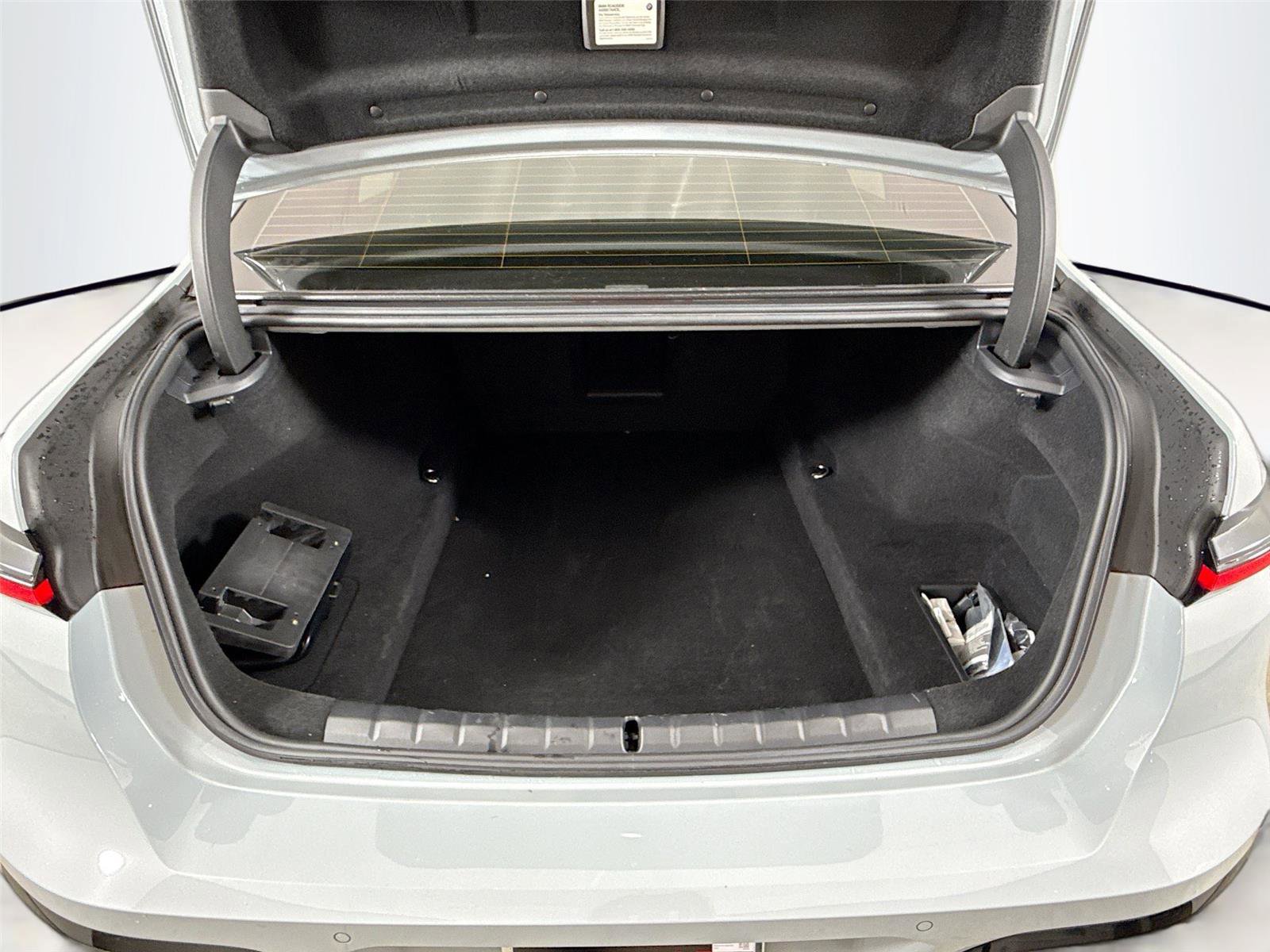 Used 2023 BMW 740i w/ Parking Assistance Package RWD image 20