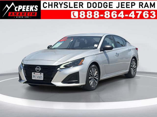 Used 2024 Nissan Altima 2.5 SV FWD image 1