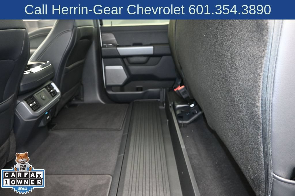 Used 2025 Ford F150 Lariat w/ Equipment Group 501A Mid AWD/4WD image 17