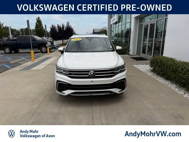 Used 2023 Volkswagen Tiguan SEL R-Line AWD/4WD image 2