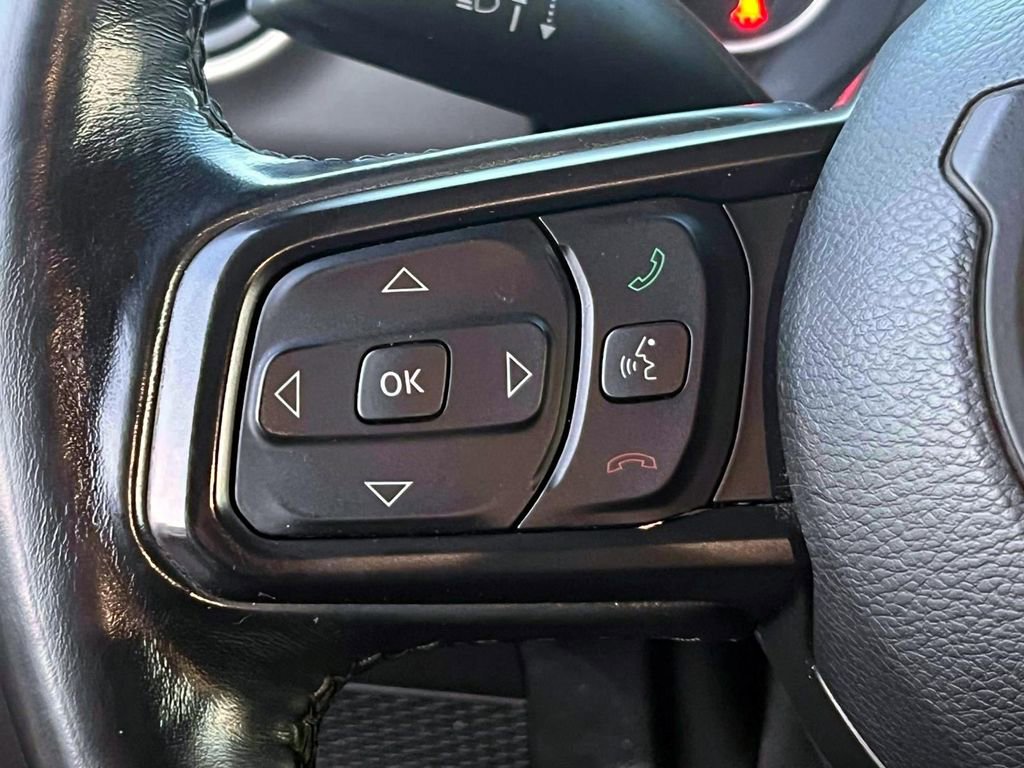 Certified 2021 Jeep Gladiator Willys image 18