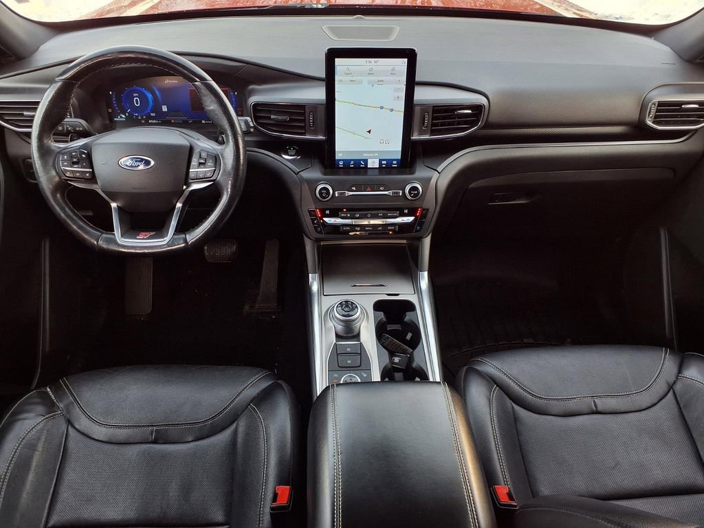 Used 2020 Ford Explorer ST w/ ST Street Pack image 5