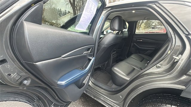 Used 2020 MAZDA CX-30 AWD w/ Select Package image 32