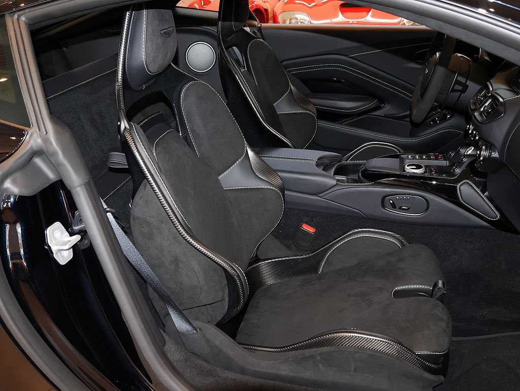 Used 2023 Aston Martin V12 Vantage RWD image 20