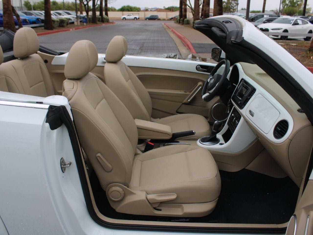 Used 2019 Volkswagen Beetle 2.0T S FWD image 25