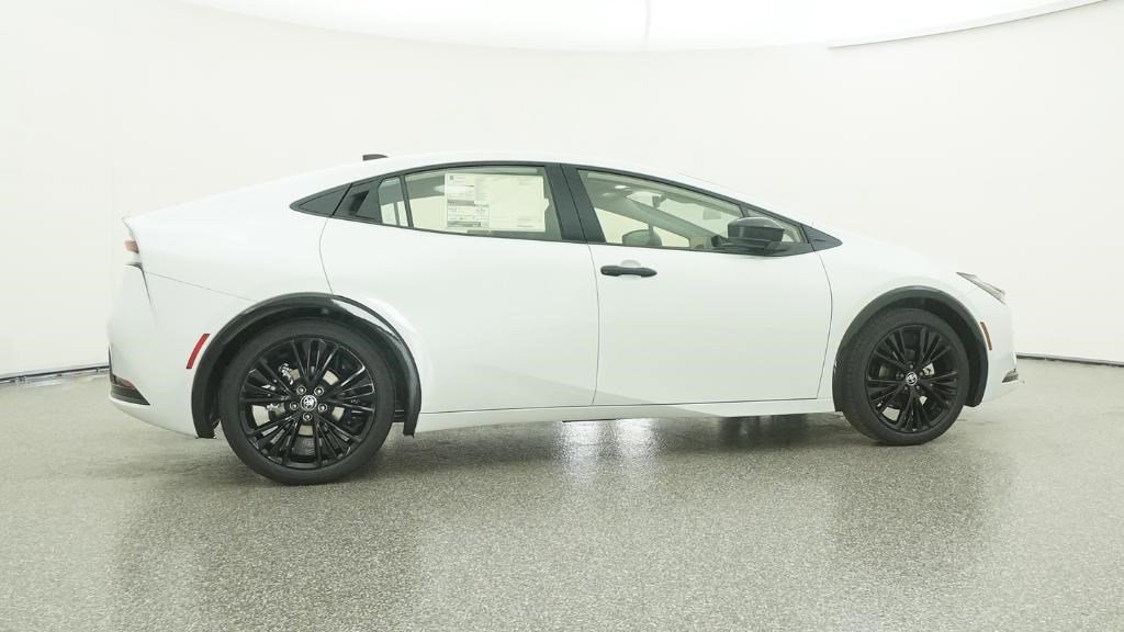 New 2026 Toyota Prius FWD image 86