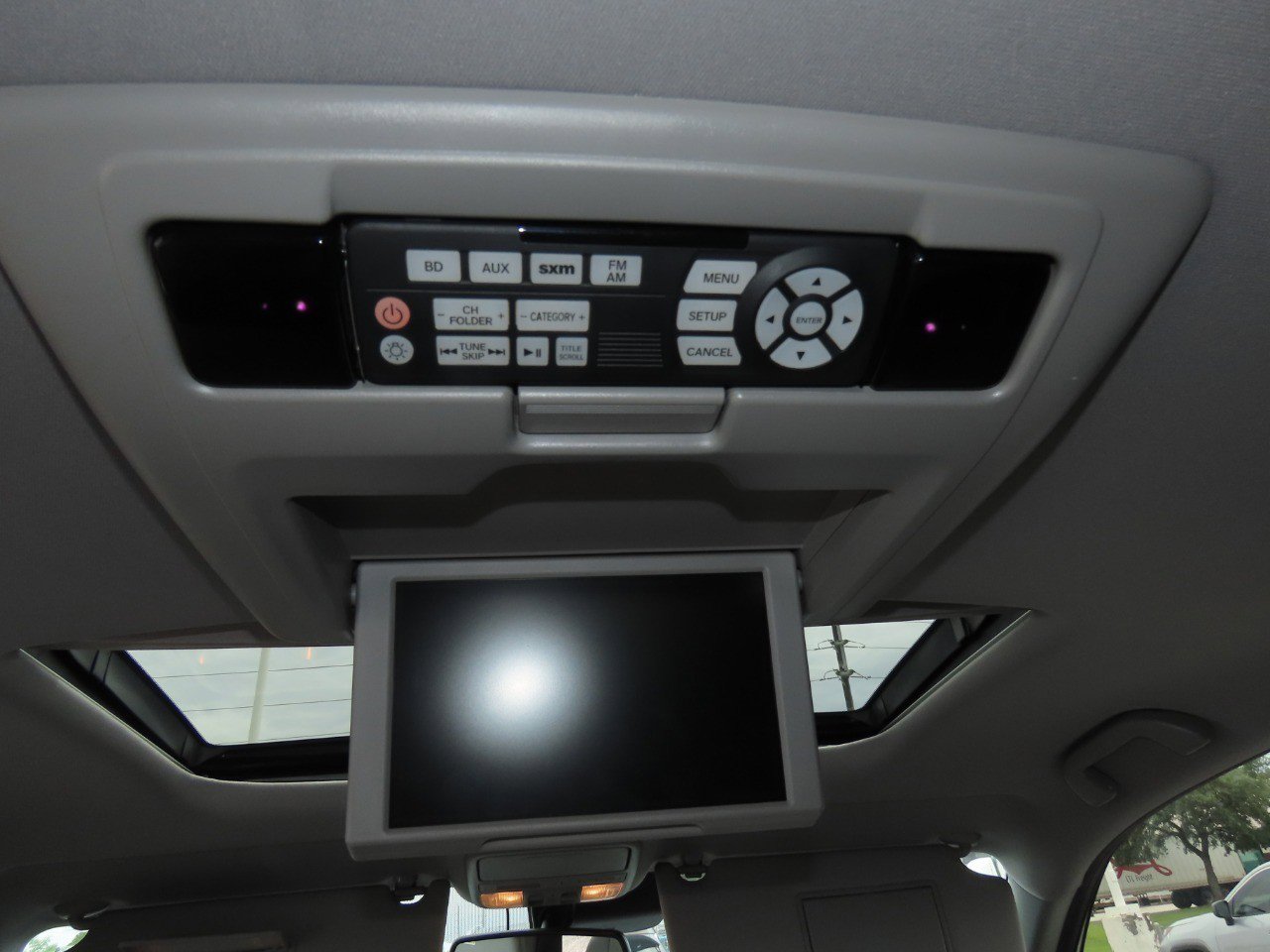 Used 2017 Honda Pilot Touring image 23