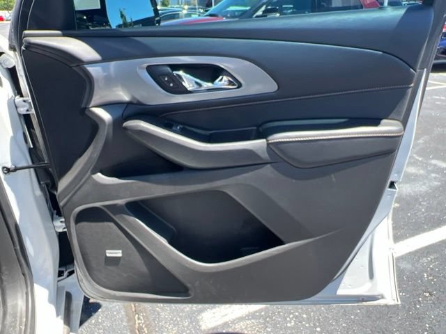 Used 2019 Chevrolet Traverse Premier w/ Driver Confidence II Package FWD image 37