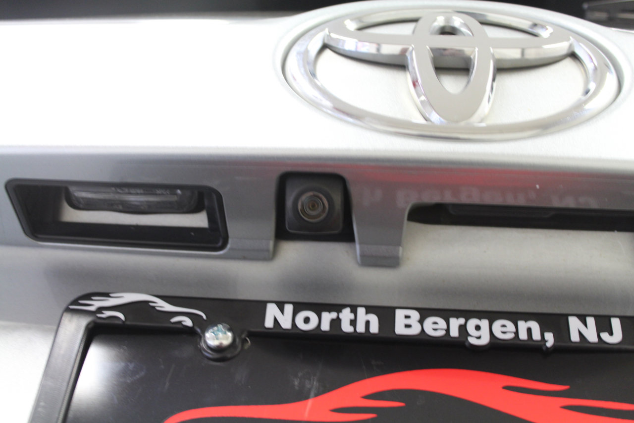 Used 2019 Toyota Highlander LE image 31