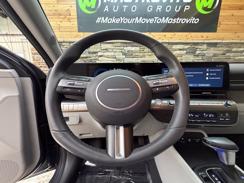 Certified 2024 Hyundai Kona SEL AWD/4WD image 35