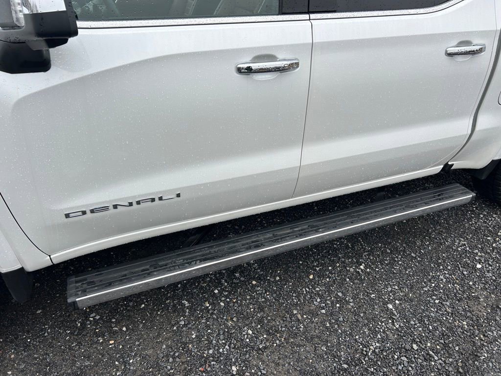 Used 2025 GMC Sierra 1500 Denali Ultimate image 10