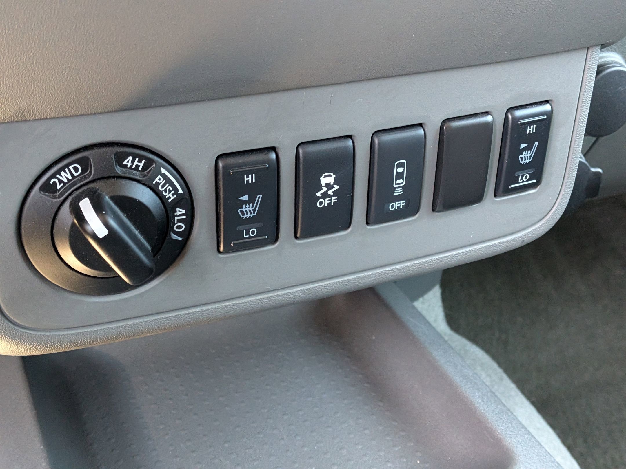 Used 2016 Nissan Frontier SV w/ SV Value Truck Package image 21