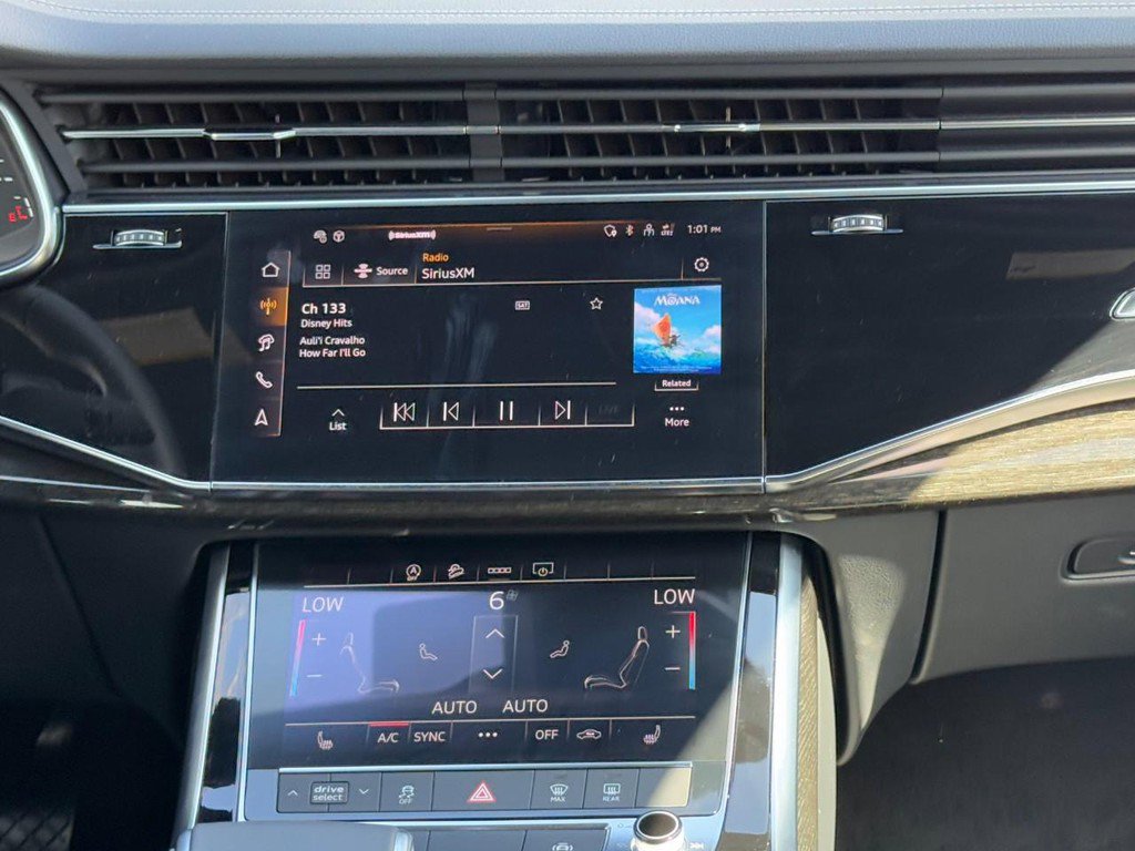 Used 2025 Audi Q7 3.0T Premium w/ Convenience Package image 13