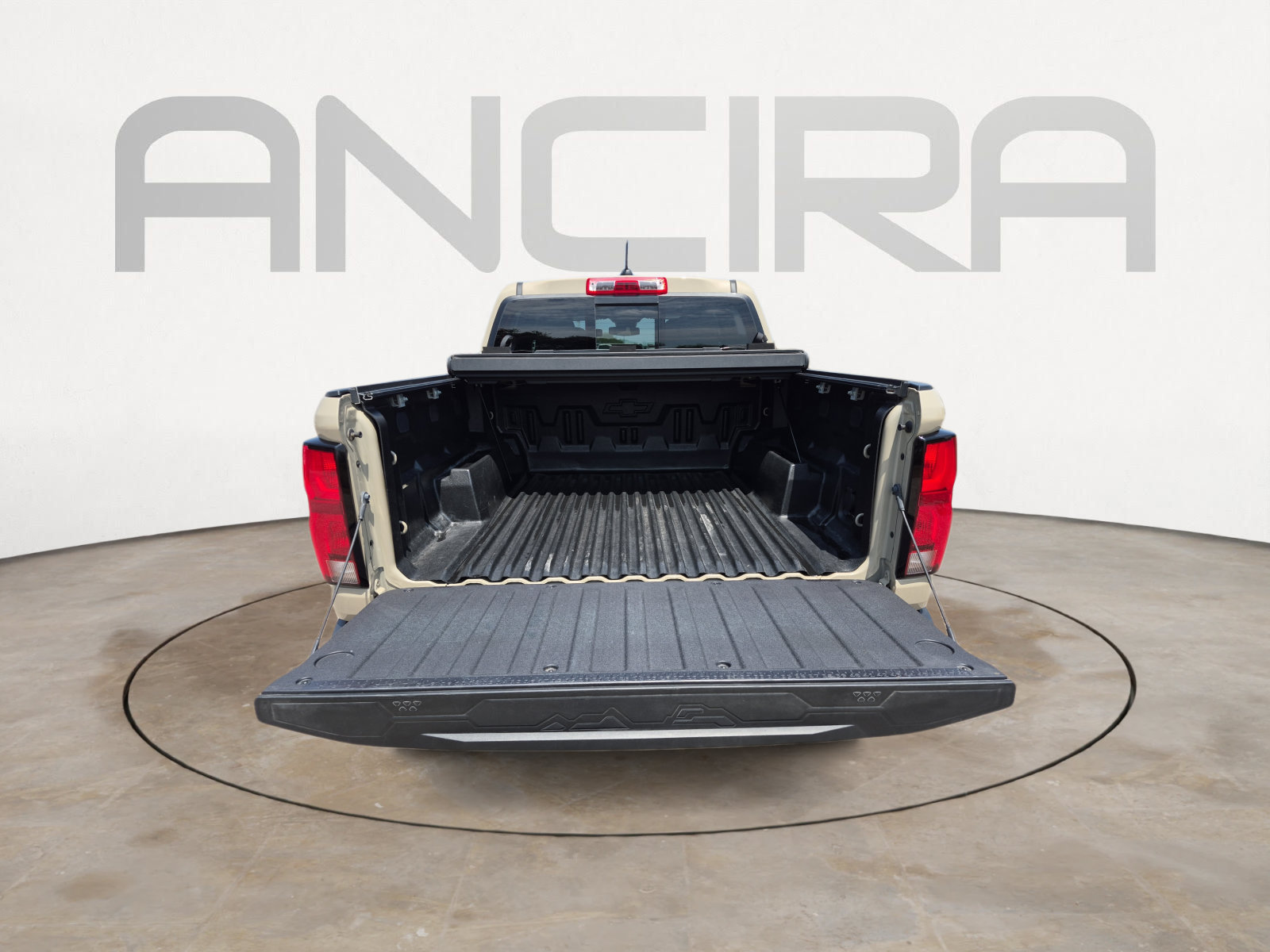 Used 2023 Chevrolet Colorado Z71 w/ Advanced Trailering Package AWD/4WD image 12