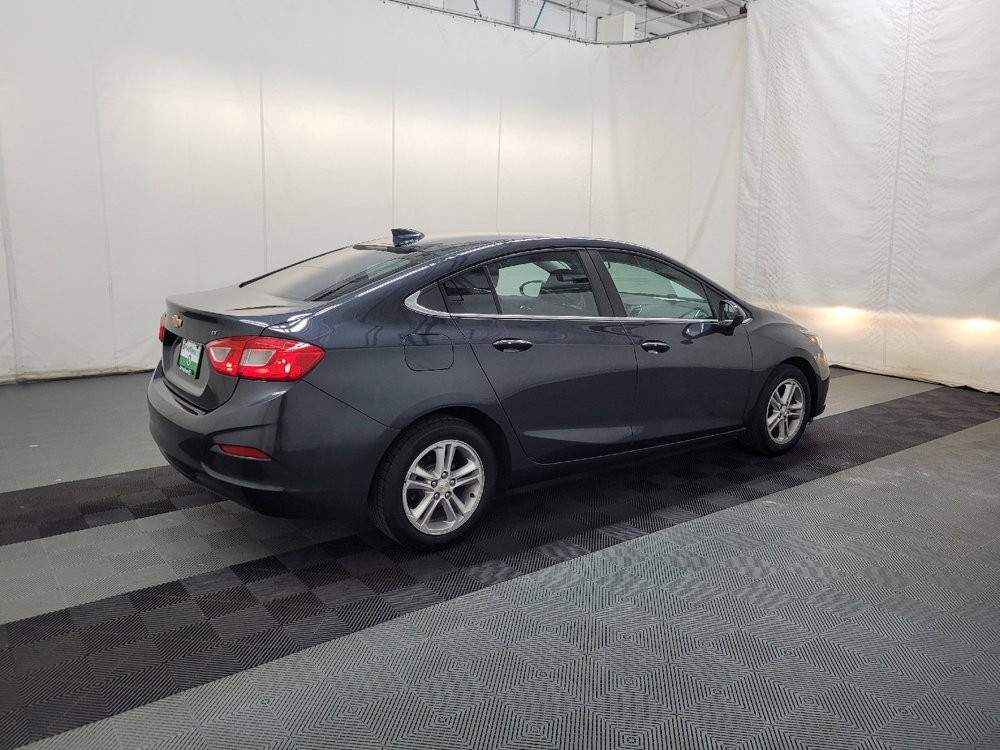 Used 2017 Chevrolet Cruze LT w/ Convenience Package FWD image 10