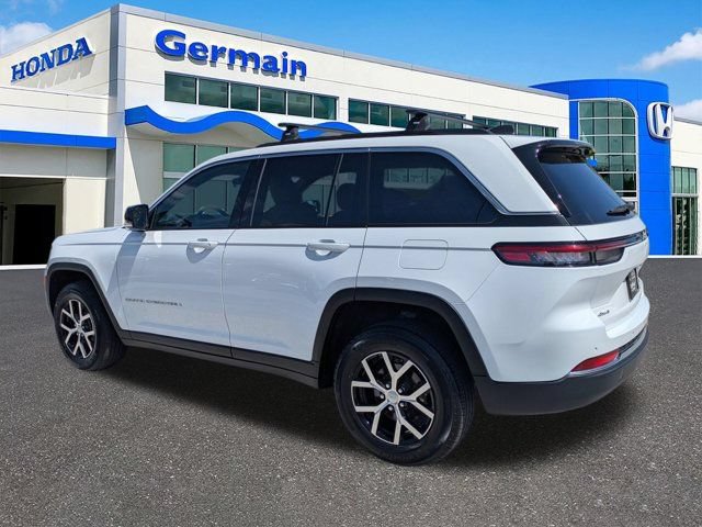 Used 2024 Jeep Grand Cherokee Limited AWD/4WD image 7