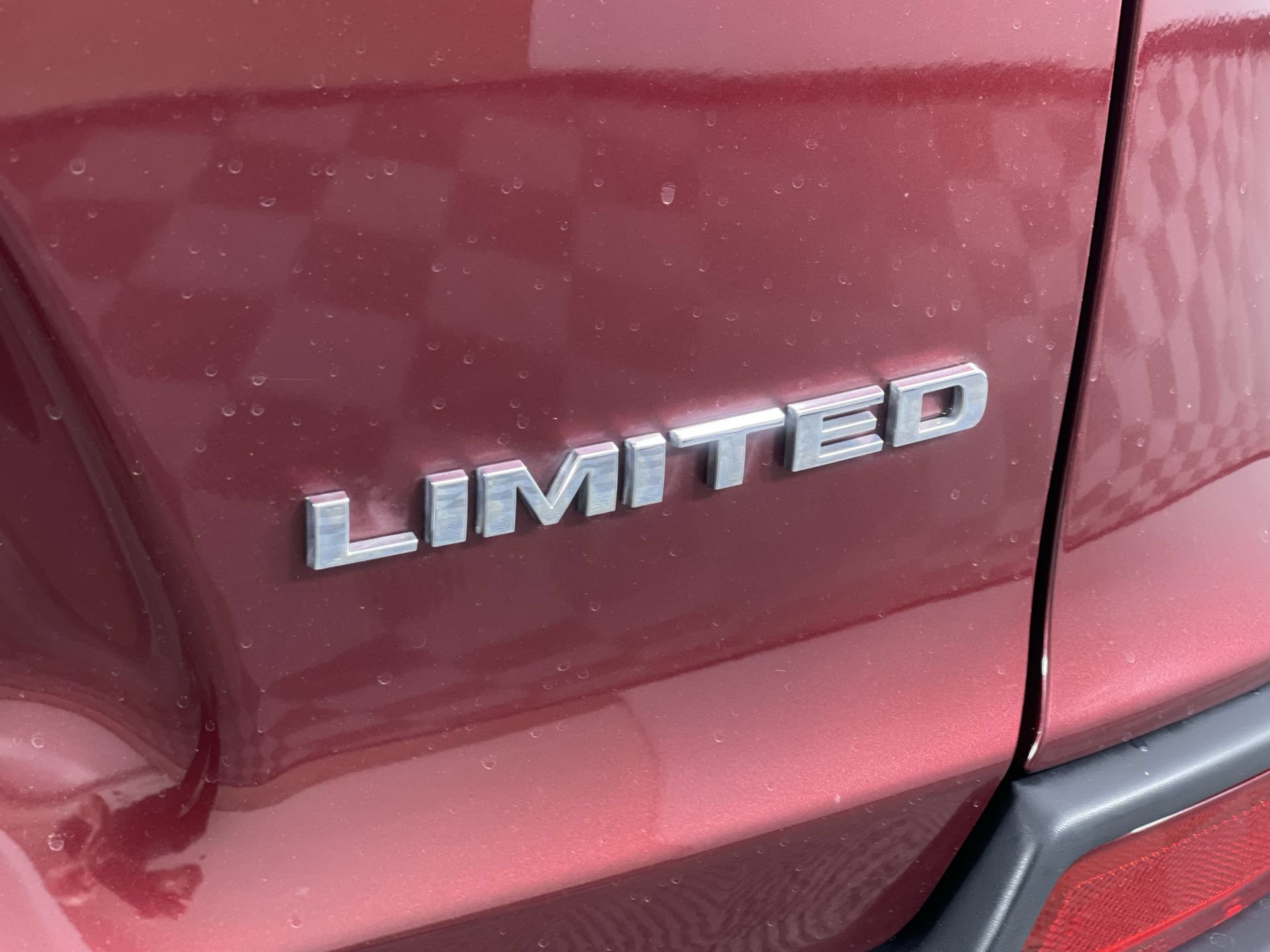 Used 2020 Jeep Cherokee Limited AWD/4WD image 23
