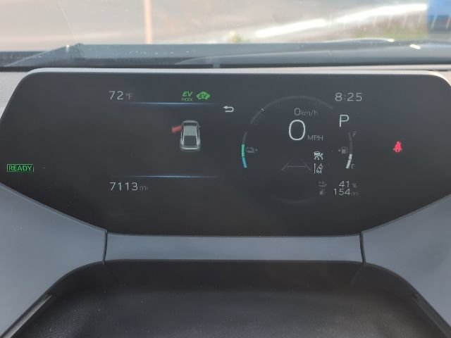 Used 2025 Toyota Prius Plug-In Hybrid FWD image 18