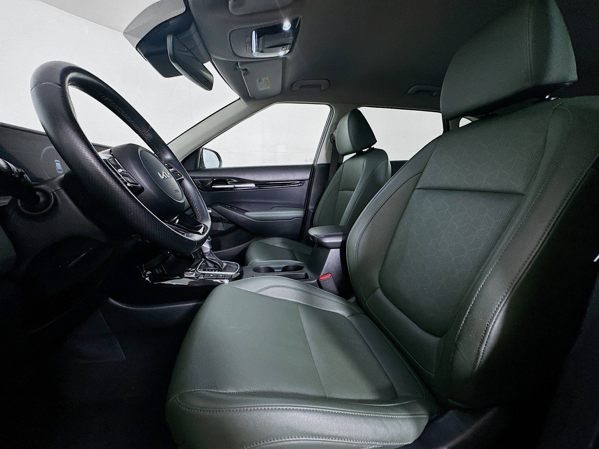 Used 2024 Kia Seltos SX image 13