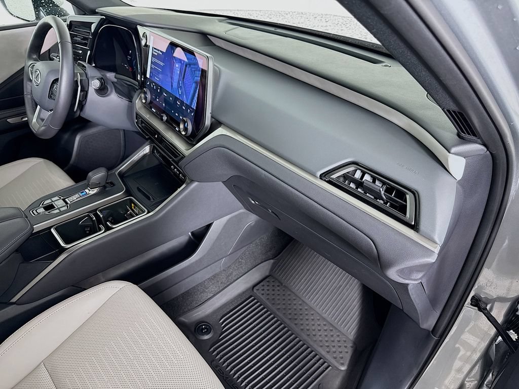 Certified 2025 Lexus TX 350 AWD w/ Technology Package image 31