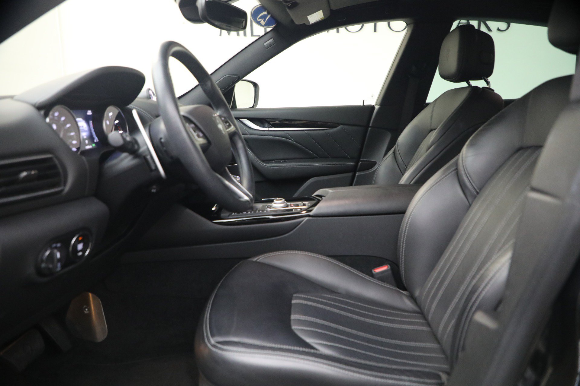 Certified 2023 Maserati Levante GT AWD/4WD image 14