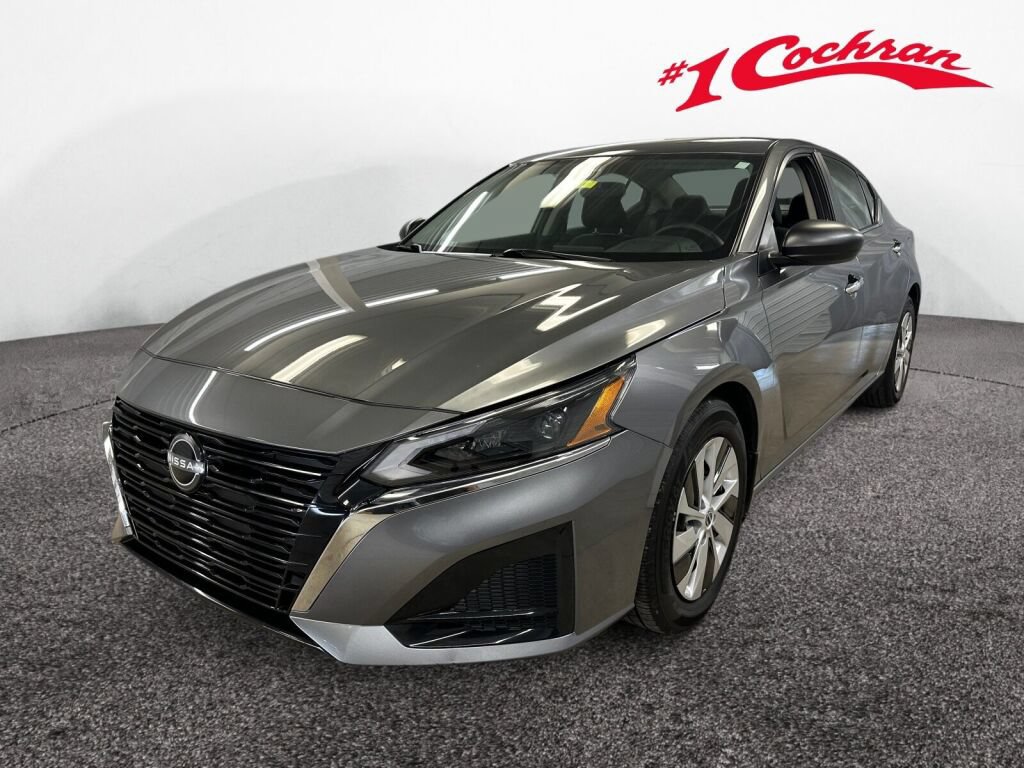 Used 2024 Nissan Altima 2.5 S FWD image 29