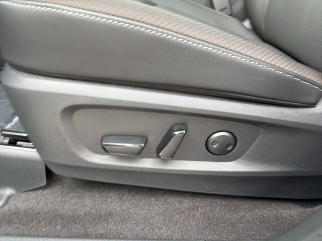 New 2026 Nissan Pathfinder SL w/ SL Premium Package AWD/4WD image 17