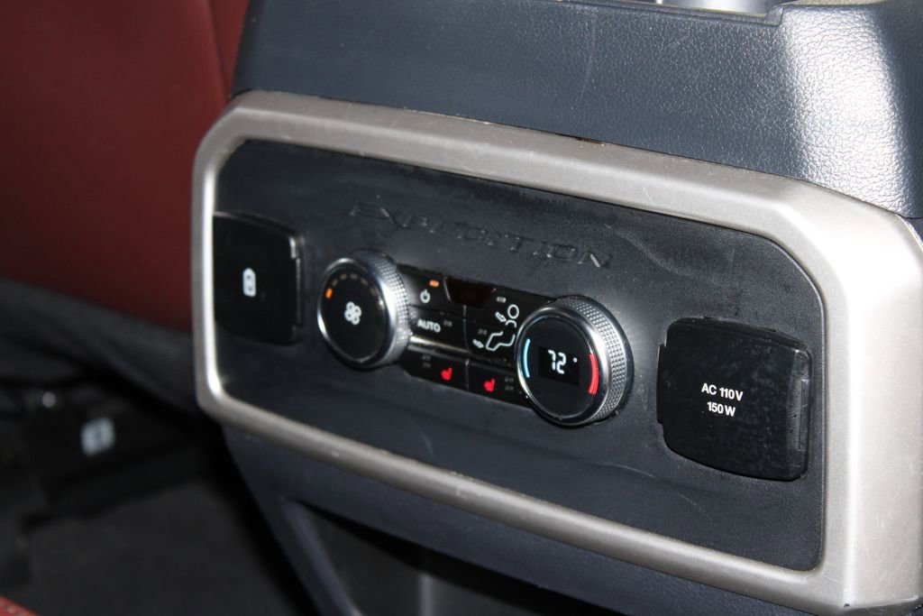 Used 2024 Ford Expedition Limited image 36